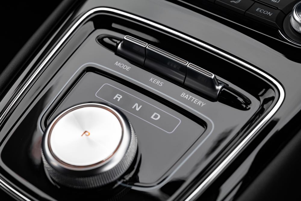 MG5 centre console showing the MODE, KERS, and BATTERY buttons above the rotary PRND selector.